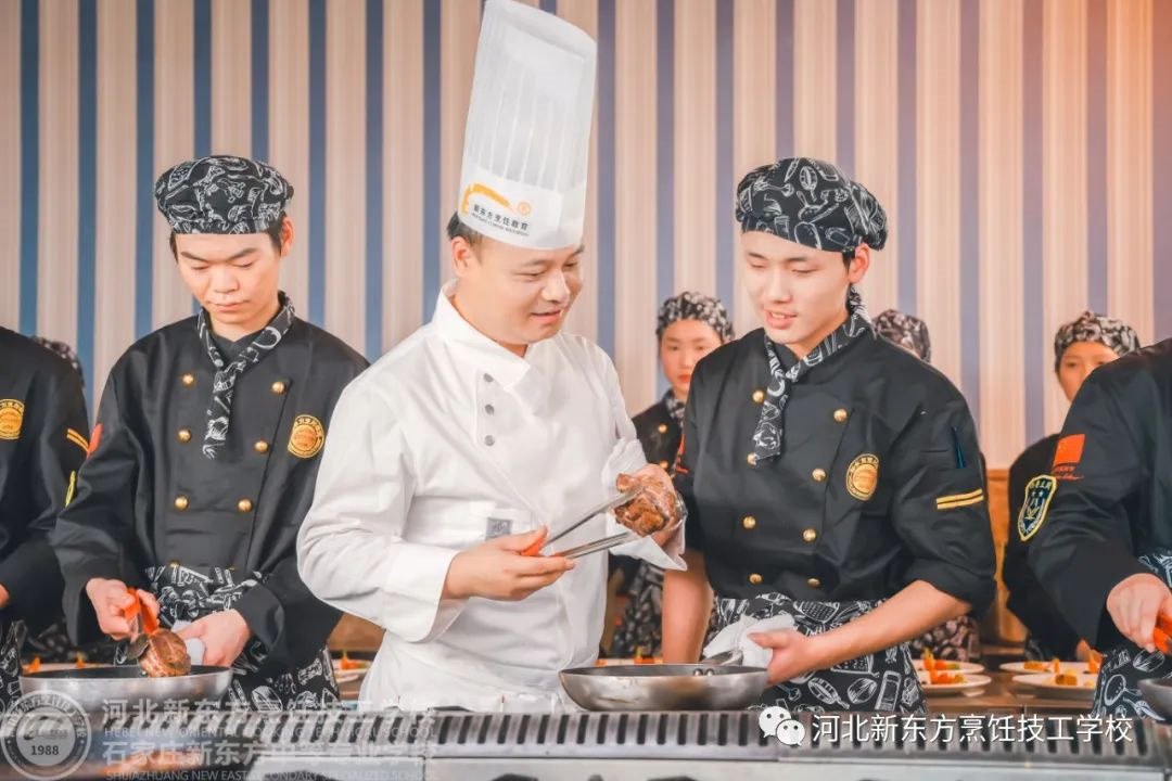 2025年厨师证有什么用，厨师证会取消吗