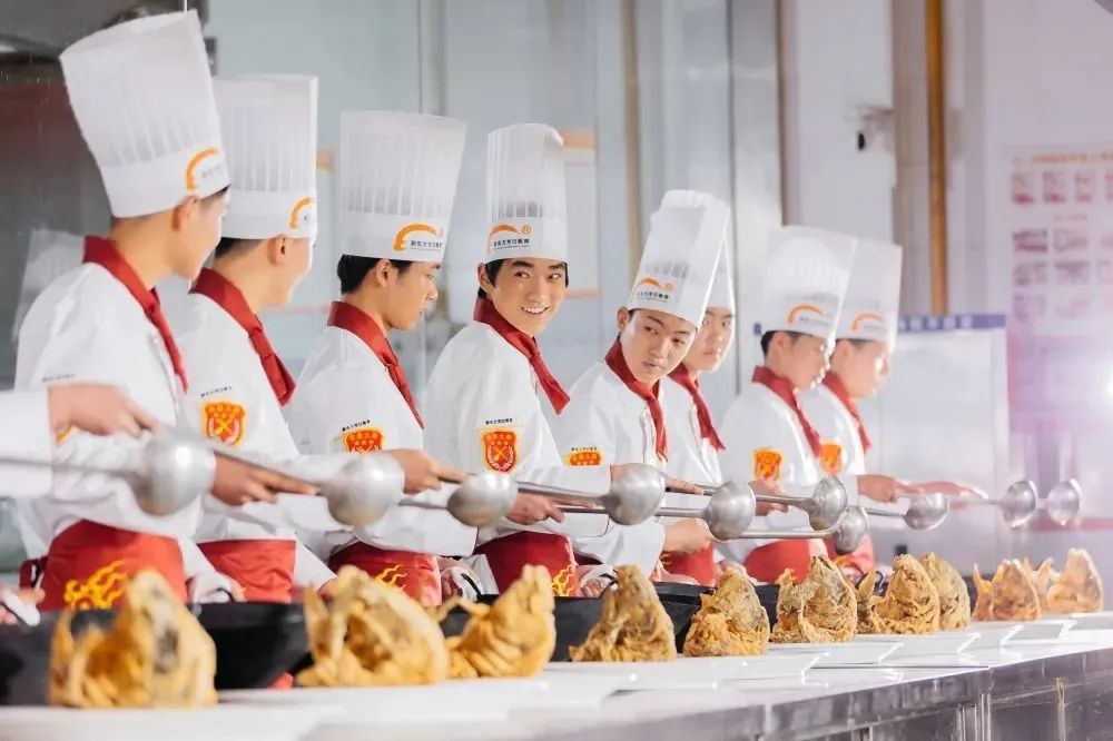 2024年男生学什么好？盘点适合男生的三大热门专业！