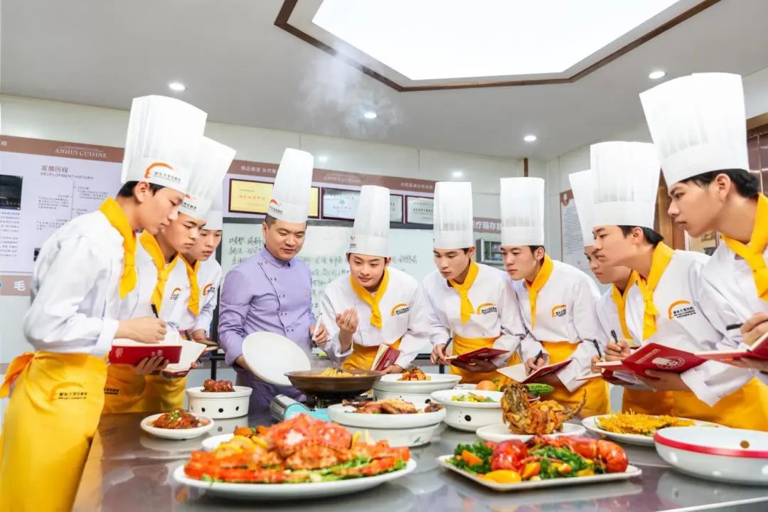 中餐专业：把握就业形势，开启多彩职业之旅