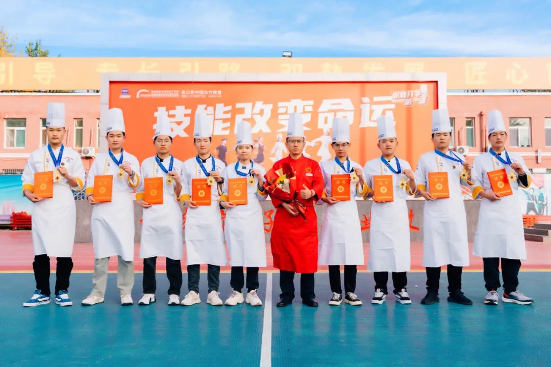 为什么聪明家庭已在中考前锁定名额？别等啦！提前择校优势大，亦可打破你的认知！
