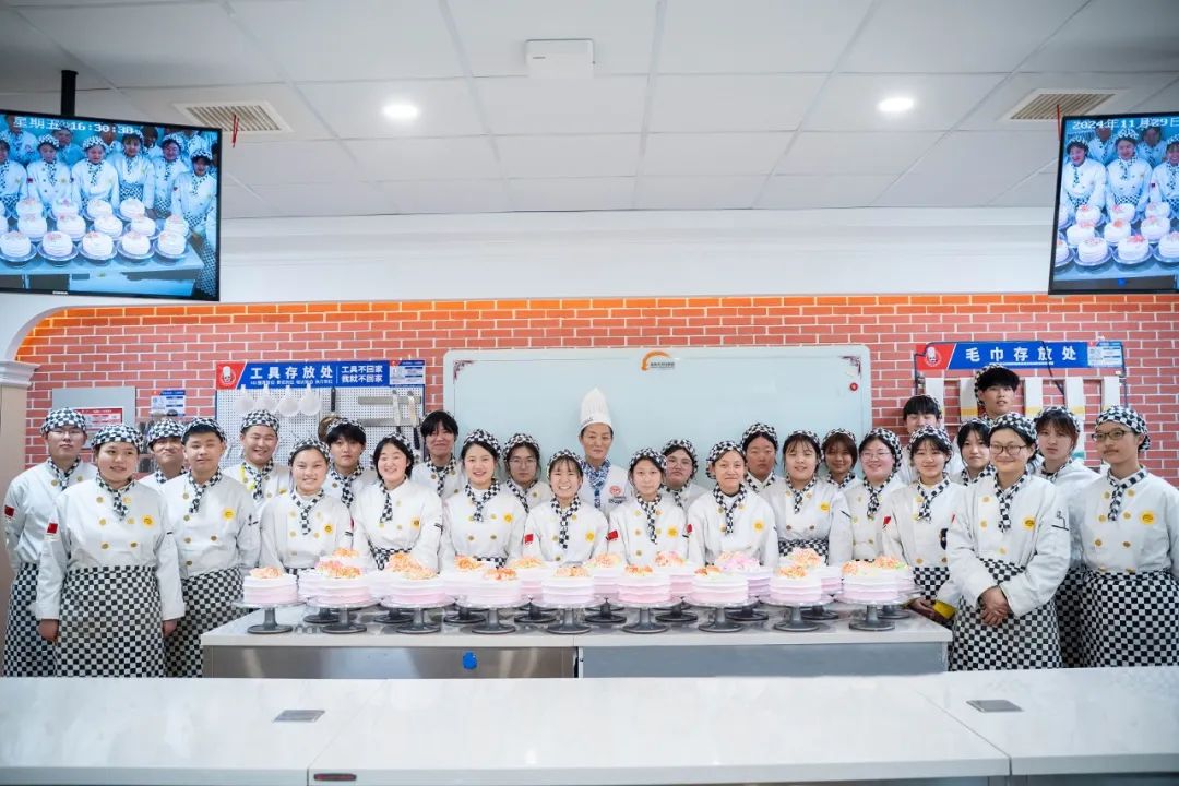 2025准备学习西点烘焙的你，知道西点师具体是做什么的吗？